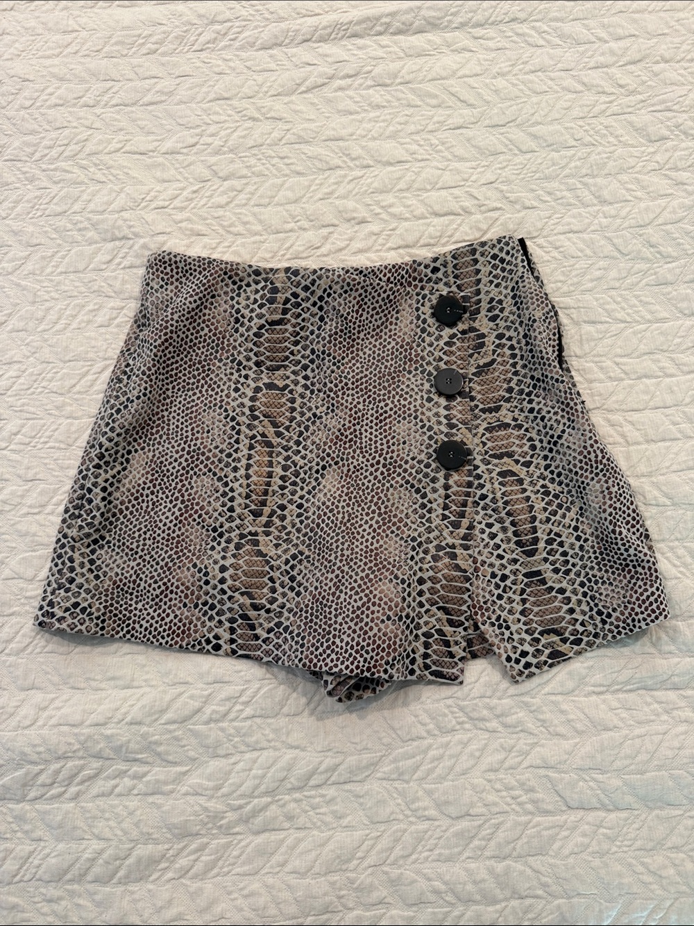 Vintage Zara High-Waist Snake-Print Shorts with Button Trim - Brown/Black